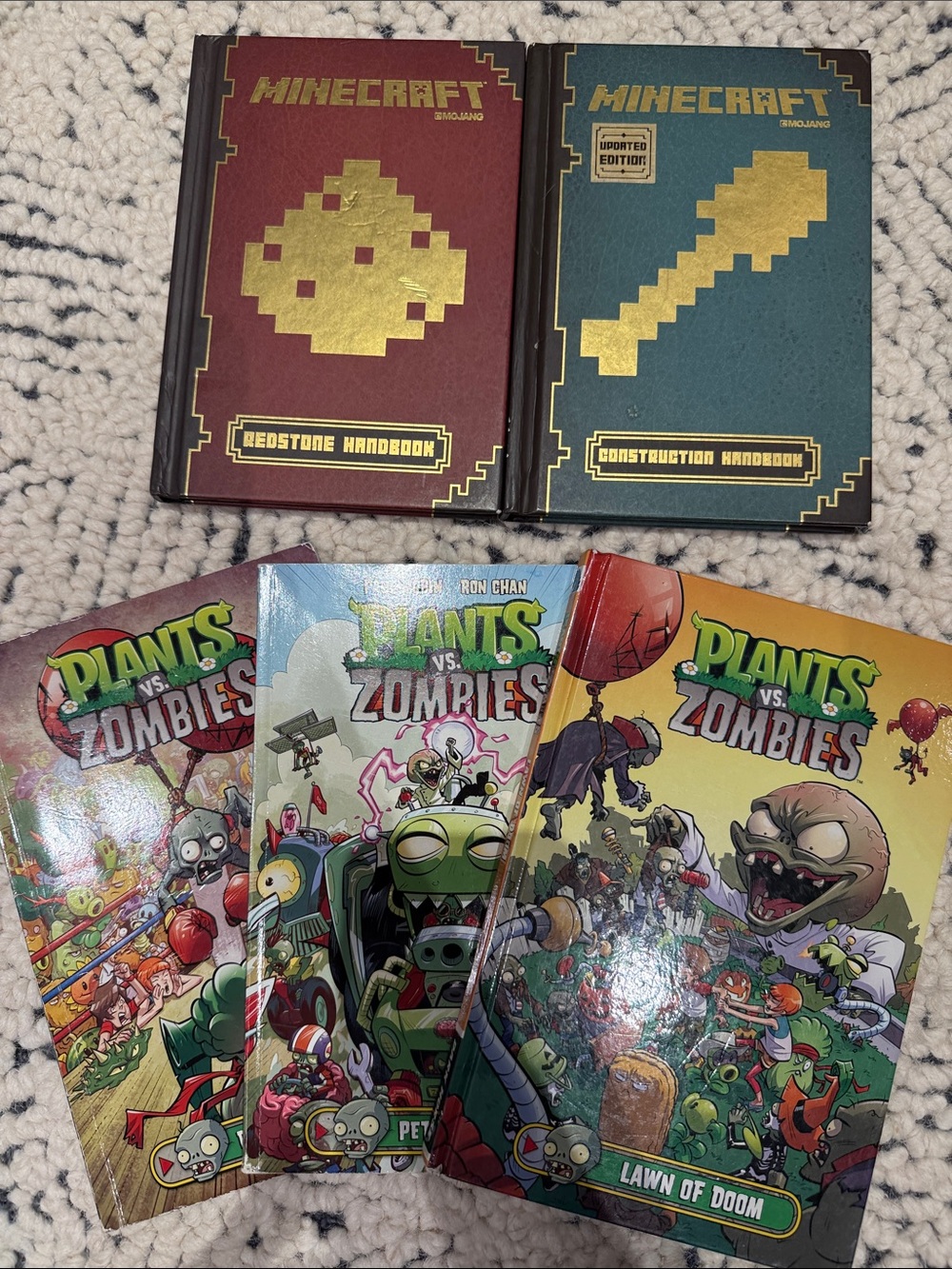 Minecraft handbooks and plants vs zombie book bundle